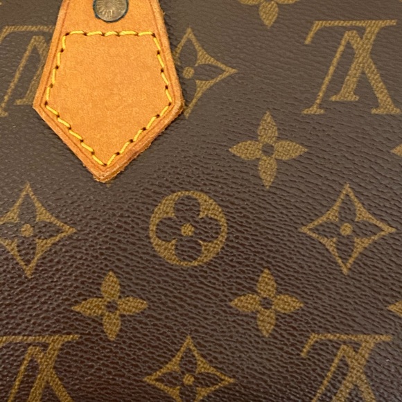 Authentic-Louis Vuitton Speedy 35 Monogram - Picture 5 of 10